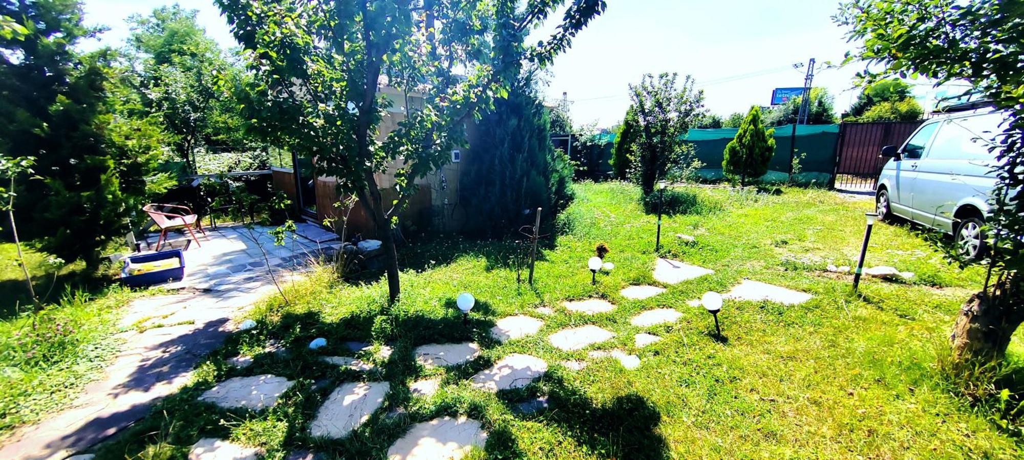 The Garden House In 10 Casa de Férias
